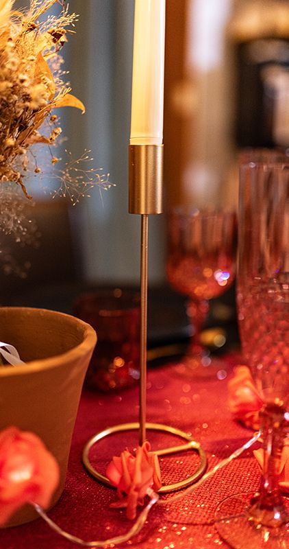 Bougeoir Design en métal doré – 23 cm