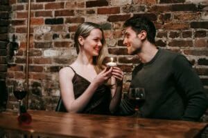 TOP 10 des Idées Romantiques pour Raviver la Flamme en 2025