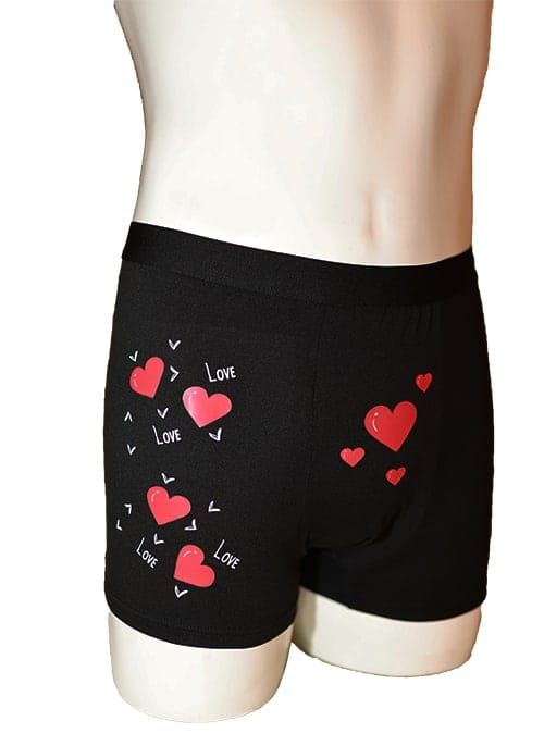 Boxer homme noir décoré de cœurs rouges et inscription Love, lingerie romantique sexy pour couple