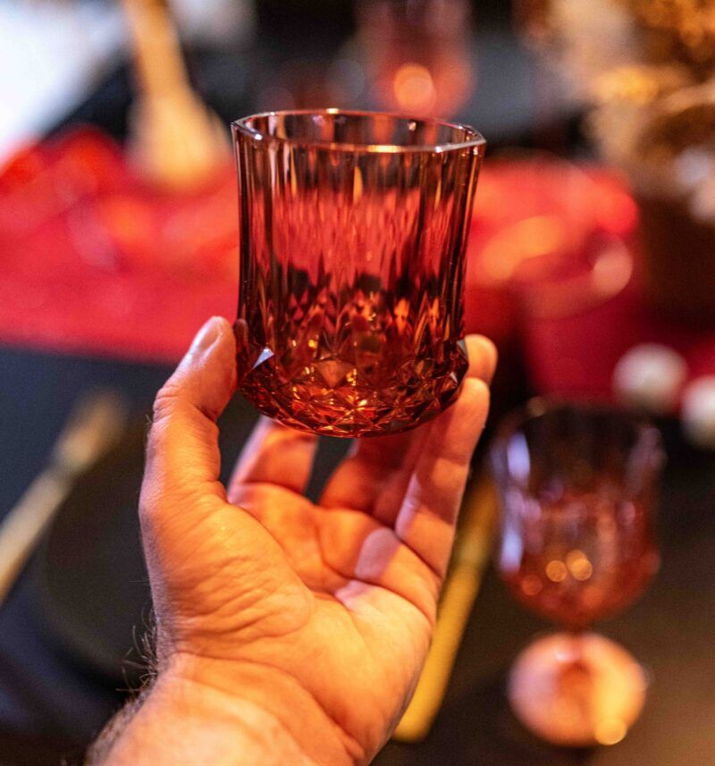 Verre réutilisable en plastique ambre 260ml effet cristal, élégant et solide pour table romantique ou conviviale